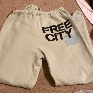 Freecity sweatpants